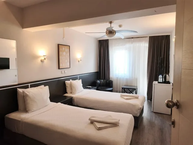 غرفة قياسية بسريرين منفصلين بغرفة نوم واحدة، Otel Balca 6/10