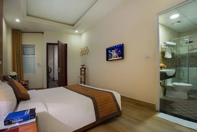 Deluxe, Double Bed, Vong Xua Hotel 1/6
