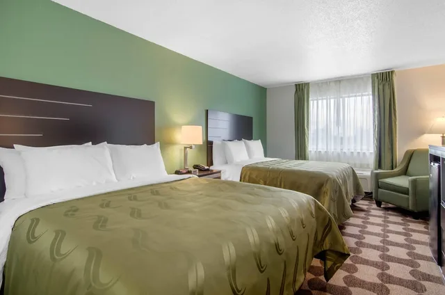 Standard, 2 Queen Beds, Quality Inn Russell, KS 4/10
