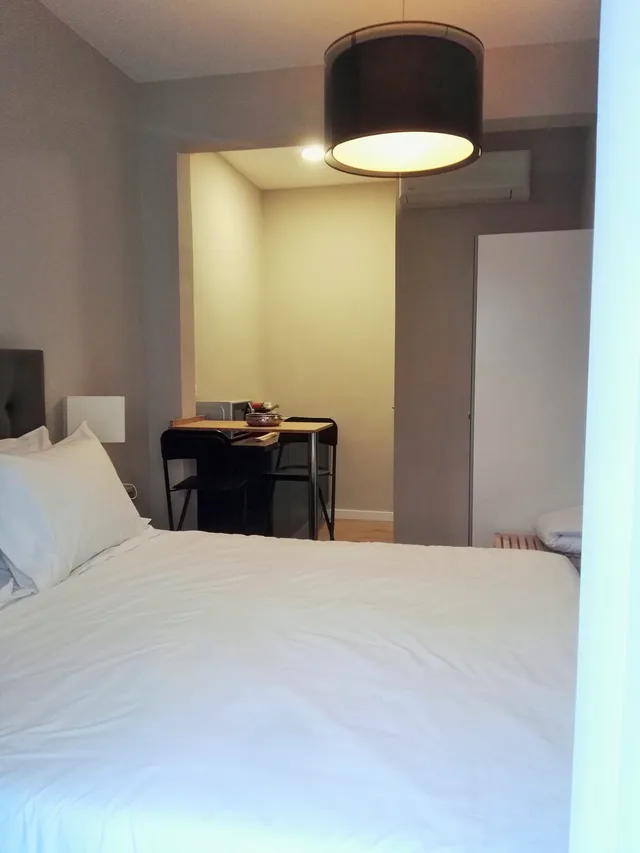غرفة بريميوم بشرفة بمطبخ صغير، Temple Suites Guest House 3/4