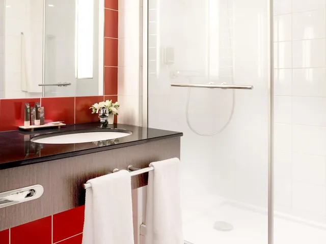 غرفة تنفيذية بسرير كوين، Novotel Paris Roissy CDG Convention 8/9