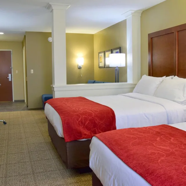 جناح بسرير كوين مع أريكة، Comfort Suites Dunnellon near Rainbow Springs 2/10