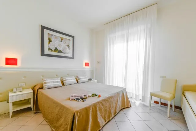 Deluxe, Quadruple, Hotel Athena 1/9