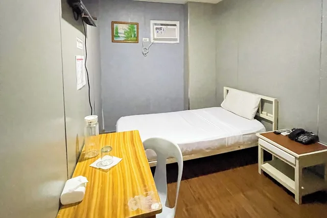 غرفة قياسية مفردة، Hotel Uno 2/8
