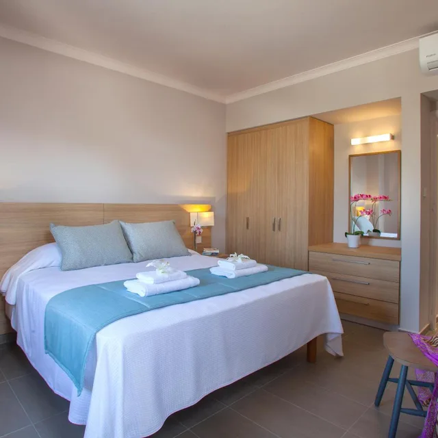 2 Bedrooms, Suite, Sofa, Louis St. Elias Resort & Waterpark 2/10