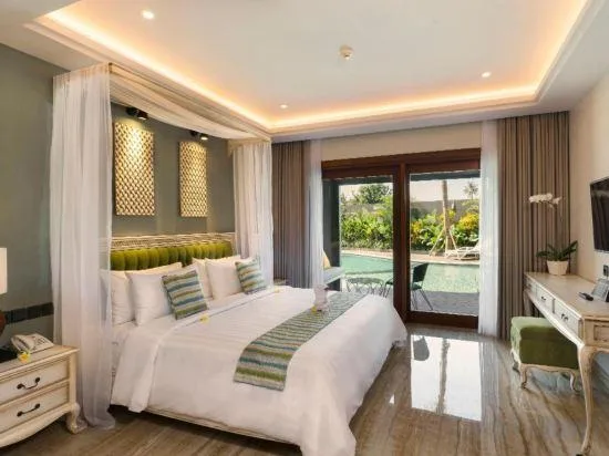 Suite, Lagoon View, Sense Canggu Beach Hotel 1/2