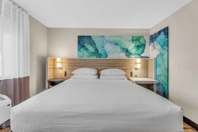 جناح تنفيذي بسرير كينج، Wyndham Garden Newark/Fremont Silicon Valley 2/7