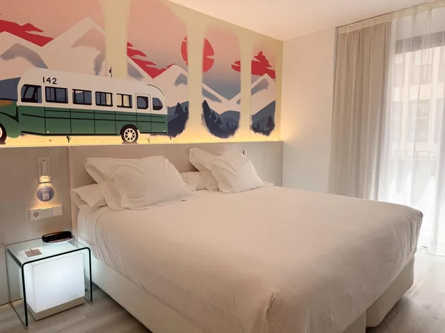 غرفة بسرير كينج، DormirDCine Alicante 2/5