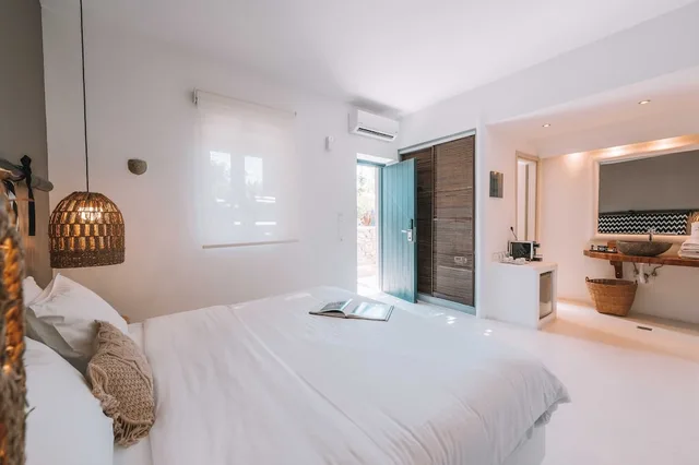 1 Bedroom, Friends and Family, Family, Terrace، My Mykono Boutique by Mr and Mrs White 3/10