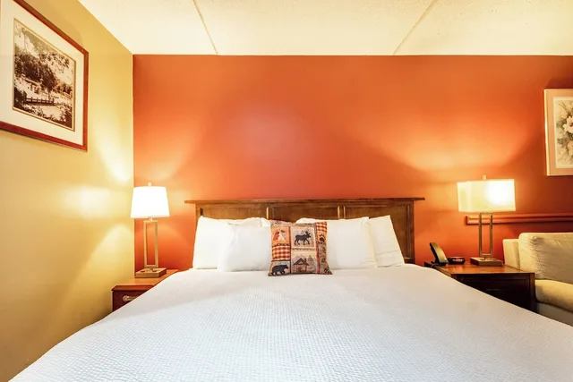 غرفة قياسية بسرير كينج، Fireside Inn Suites West Lebanon 10/10
