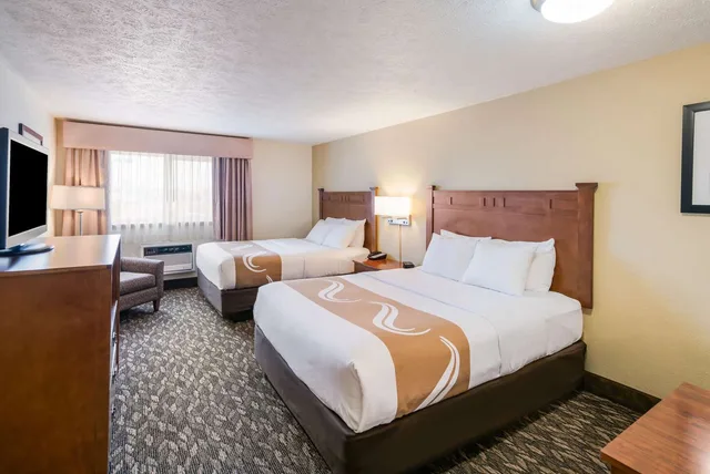 غرفة بسريرين كوين لذوي الإعاقة، Quality Inn & Suites Coeur D'alene, ID 2/5