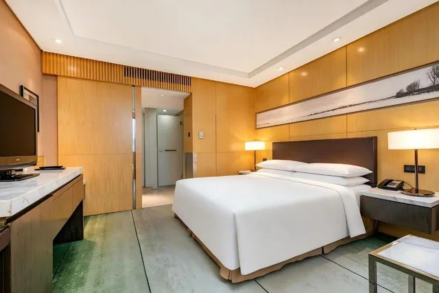 غرفة بزنس سوبيريور بسرير كوين، Courtyard Shanghai Pudong 2/2