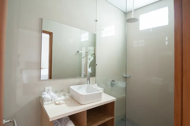 5 Bedrooms, Villa, 5 Double Beds, Apple Villa & Suite Seminyak 8/9
