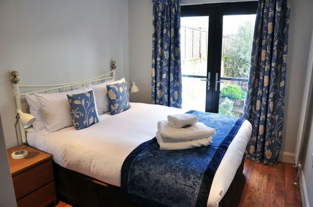 1 Bedroom, Apartment, Private Garden، Lamington Apartments 2/2