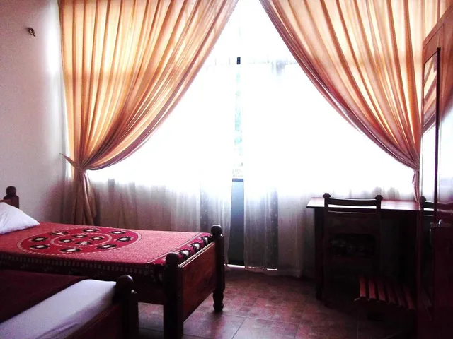 Room, Twin Beds, Majestic Tourist Hotel 1/1