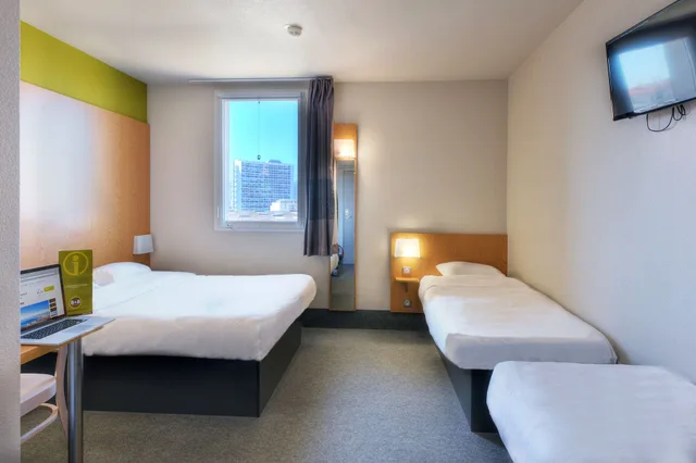 Room, Quadruple, Double and Twin Beds, B&B Hotel Marseille Prado Velodrome 1/9