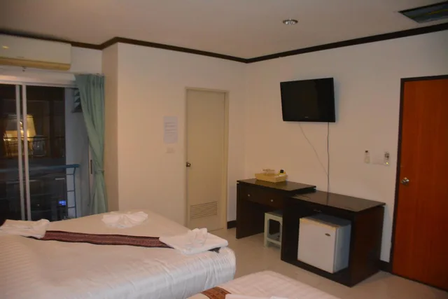 غرفة ثلاثية بشرفة، Patong Moon Inn Guesthouse 3/7