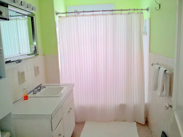 Private, Double Bed, Shared Bathroom، The Wayfaring Buckeye Hostel 5/5