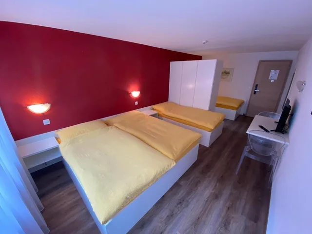 غرفة قياسية رباعية بأربعة أسرّة، Hotel Mountime (Ex Hotel Elite) 2/2