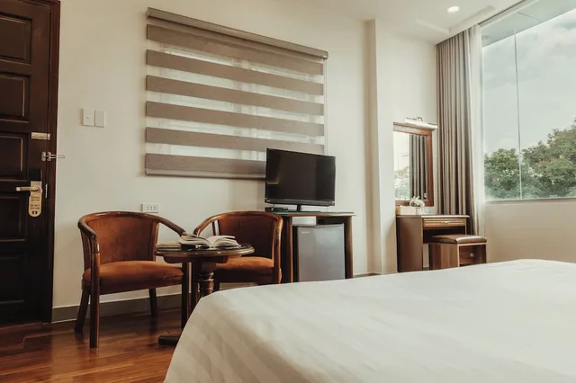 غرفة ديلوكس ثلاثية بسرير كوين وسرير فردي، Lantern Hotel 5/8