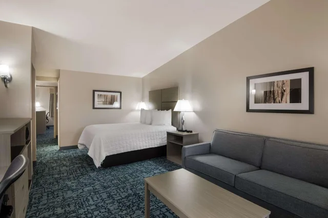 غرفة رباعية مع أريكة، Best Western New Oregon 5/9