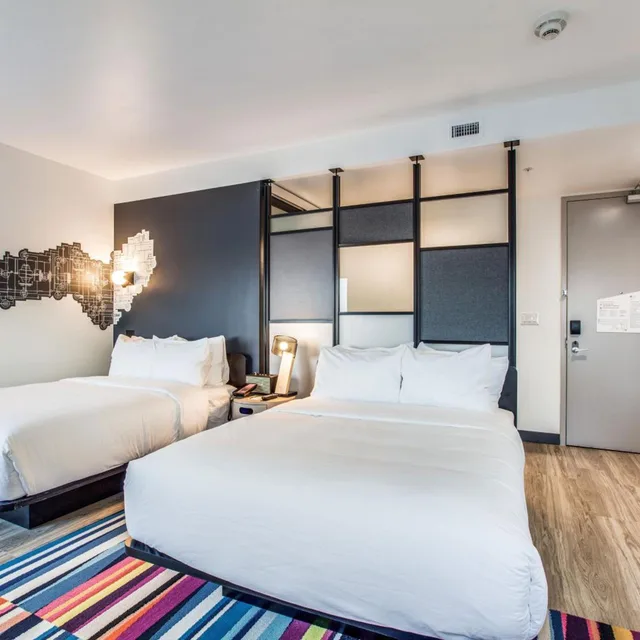 Room, 2 Queen Beds, Bathtub, Accessible, Aloft Dallas Arlington Entertainment District 1/3