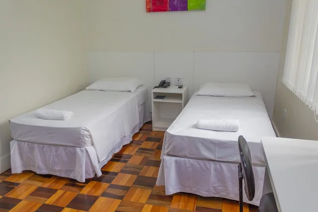 غرفة قياسية بسريرين منفصلين، HOTEL VITORIA 1/2