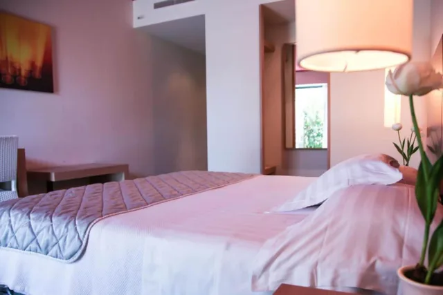 غرفة سوبيريور بسرير مزدوج وسرير فردي، Esperia Palace Hotel 4/8