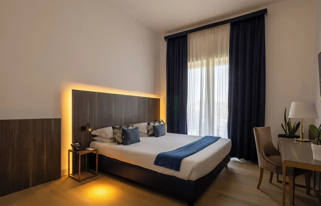 جناح استوديو بسرير كينج بإطلالة على الحديقة بشرفة، GRAND HOTEL TIBERIO 2/10