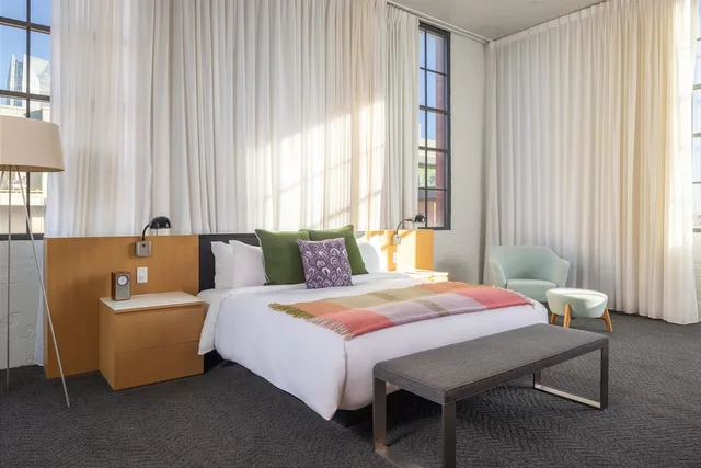 Loft, Luxury, Suite, King Bed، Fordson Hotel Unbound Collection by Hyatt 1/6