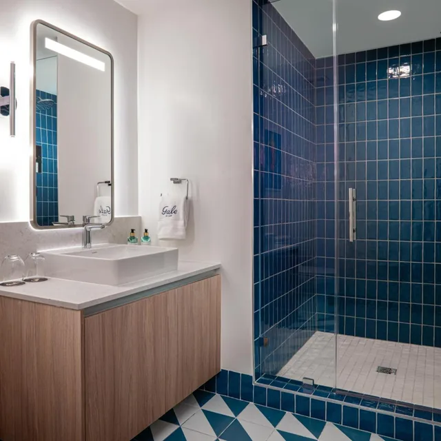 Partial Waterview Two Bedroom Suite with Balcony، Gale Miami Hotel and Residences 3/3