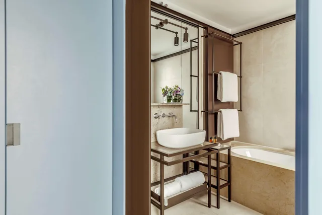 جناح بشرفة بغرفتي نوم بإطلالة، Tivoli Portopiccolo Sistiana Wellness Resort & Spa 5/6