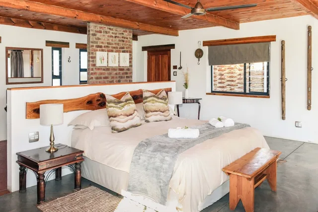 Cottage, King Bed, Duikersdrift Winelands Country Escape 5/9