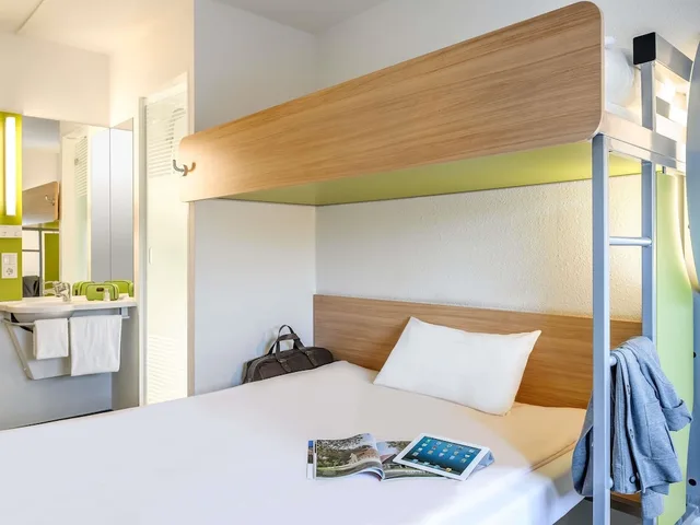 غرفة بسريرين منفصلين، ibis budget Aachen City 1/5