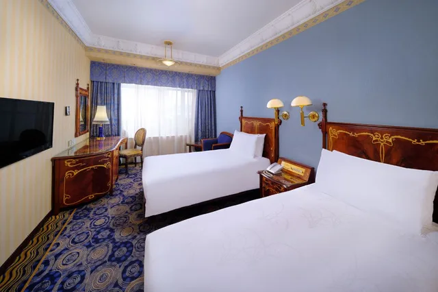 غرفة قياسية بسريرين منفصلين، Lisboa Hotel Macau 2/4