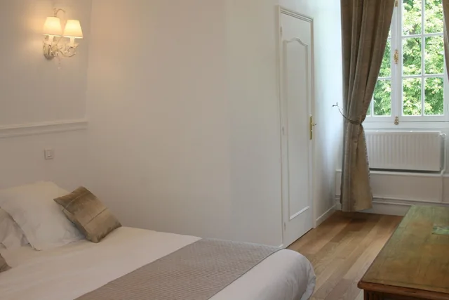 غرفة كلاسيكية بسرير كينج، Domaine Chateau Ermenonville 1/7