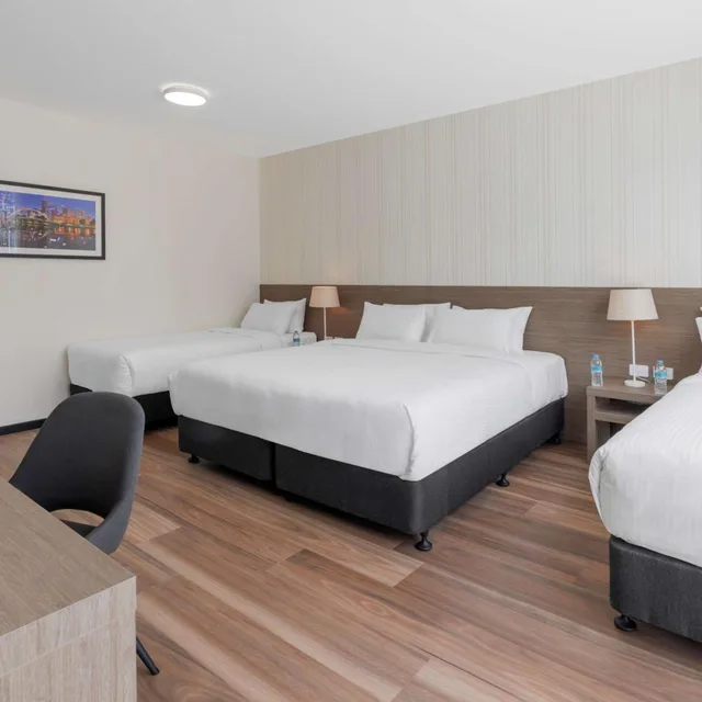 غرفة تنفيذية بسريرين منفصلين وسرير كينج بإطلالة على المدينة، Best Western Queen Victoria Market Hotel 3/13