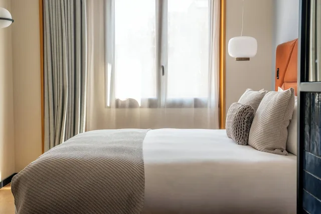 غرفة عائلية بسرير فردي، Kimpton Vividora Barcelona 9/10