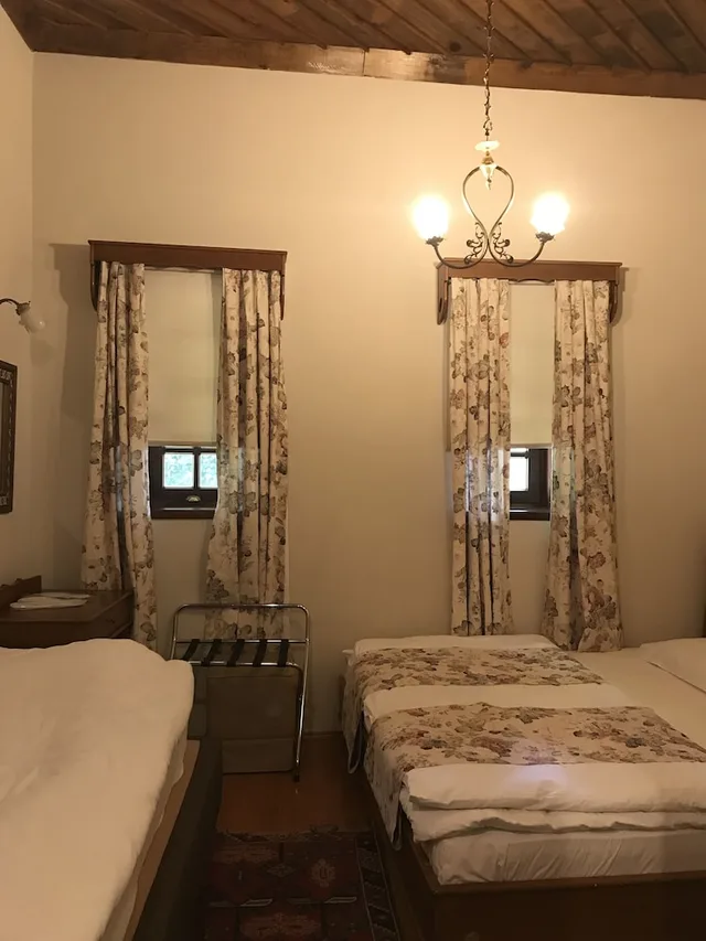 Standard, Triple, 1 King and 1 Single Beds, Courtyard View, Ninova Pension 3/4