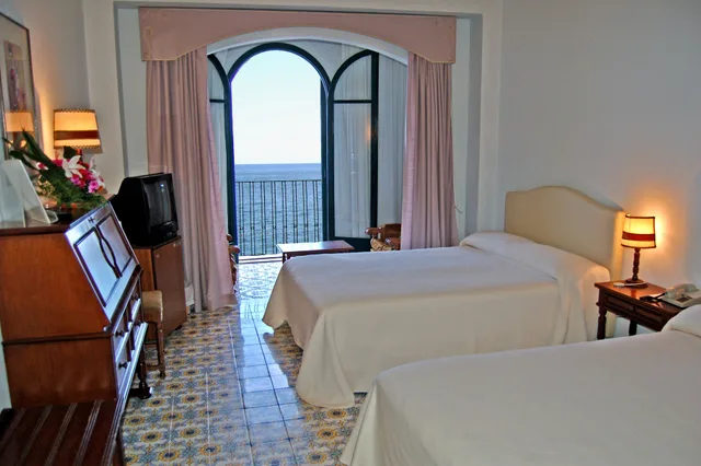 غرفة رباعية بإطلالة على البحر، Lido Mediterranee 5/10