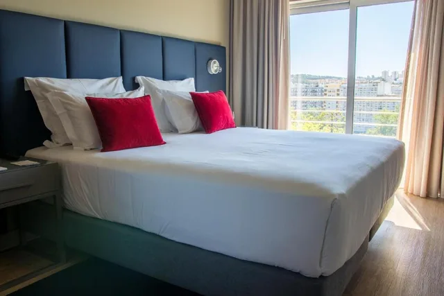 غرفة ديلوكس مفردة، Melia Setubal 1/2