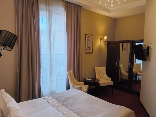 غرفة كومفورت مفردة بسرير كوين، Marionn Hotel 3/7