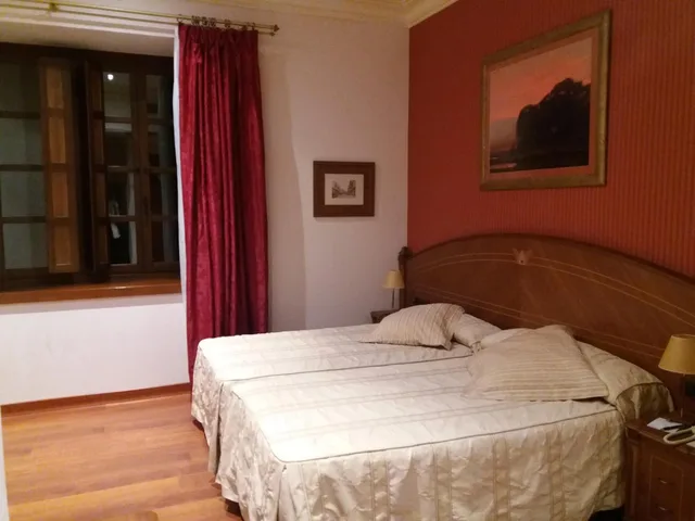 Room, Twin Beds, Accessible, Hotel Palacio De La Magdalena 4/10