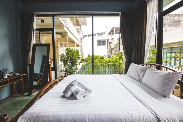 غرفة سوبيريور عائلية بحمام مشترك، Feung Nakorn Balcony Rooms Cafe 1/2