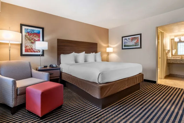 غرفة قياسية بسرير كينج، Best Western Town House Lodge 3/10