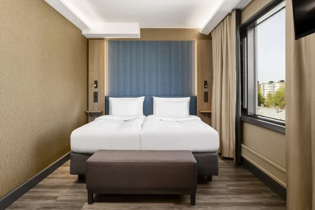 غرفة عائلية بسرير كينج، Radisson Blu Marina Palace 1/3