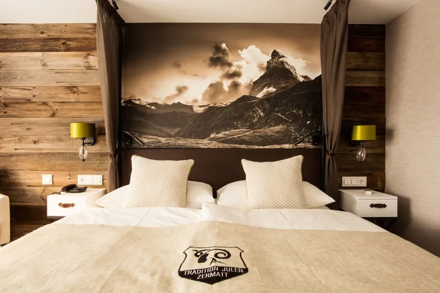 Design, Queen Bed، Alpenhof Hotel 2/4