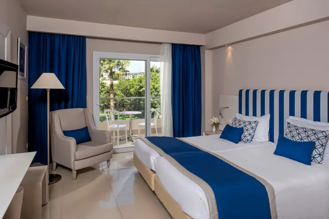 غرفة بسرير مزدوج بإطلالة على البحر، Iberostar Selection Diar El Andalous 1/2