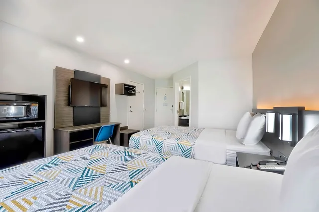 غرفة قياسية بسريرين مزدوجين، Motel6 Benbrook, TX - Fort Worth 2/6