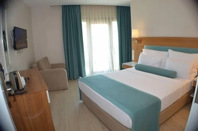 غرفة ديلوكس بسرير مزدوج، Sardinia Hotel 1/9